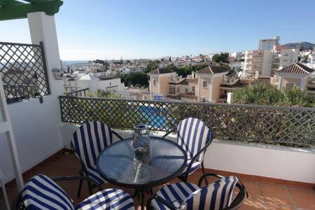 נרחה Amplio Apartamento Con Piscina Cerca De La Playa מראה חיצוני תמונה