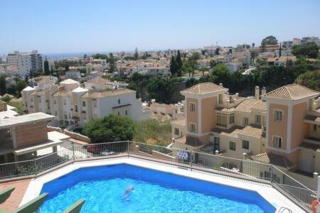 נרחה Amplio Apartamento Con Piscina Cerca De La Playa מראה חיצוני תמונה